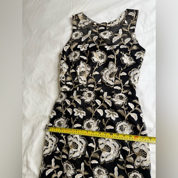 David Meister Black Floral Embroidered Gown Size 8 - Picture 10 of 12